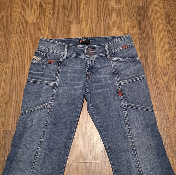 Diesel Womens Vintage Mid-Rise Pin Tuck Flare Jeans Size 30 Y2K Paneled Workwear - Picture 4 of 14